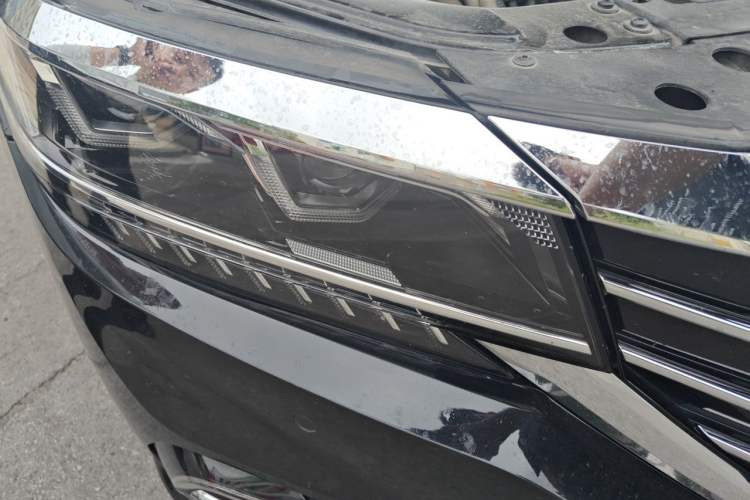 Used Volkswagen Passat New Energy 2020 430 PHEV Hybrid Luxury Edition China VI Standard Right Front Headlight