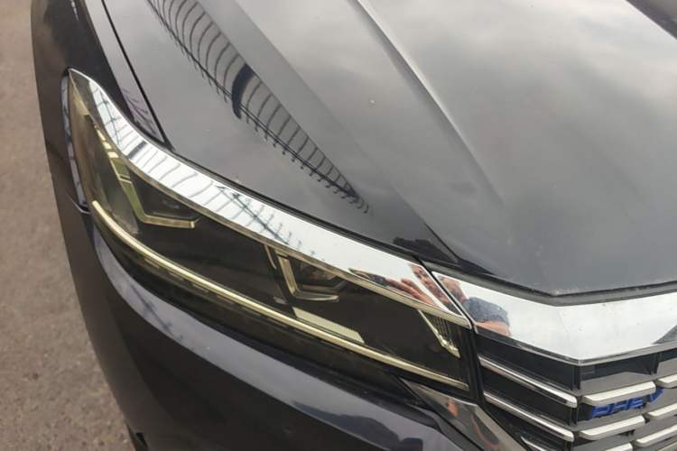 Used Volkswagen Passat New Energy 2020 430 PHEV Hybrid Elite Edition China VI Standard Right Front Headlight