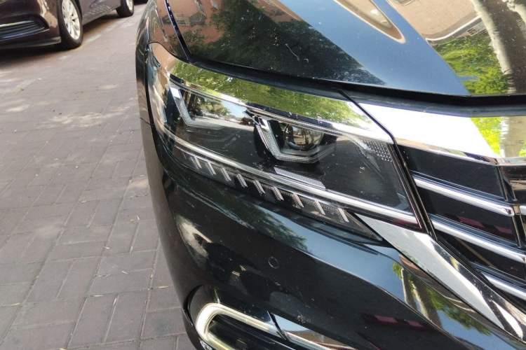 Used Volkswagen Passat New Energy 2020 430 PHEV Hybrid Luxury Edition China VI Standard Right Front Headlight
