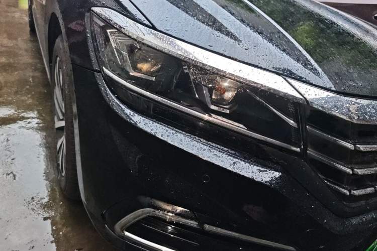 Used Volkswagen Passat New Energy 2020 430 PHEV Hybrid Elite Edition China VI Standard Right Front Headlight