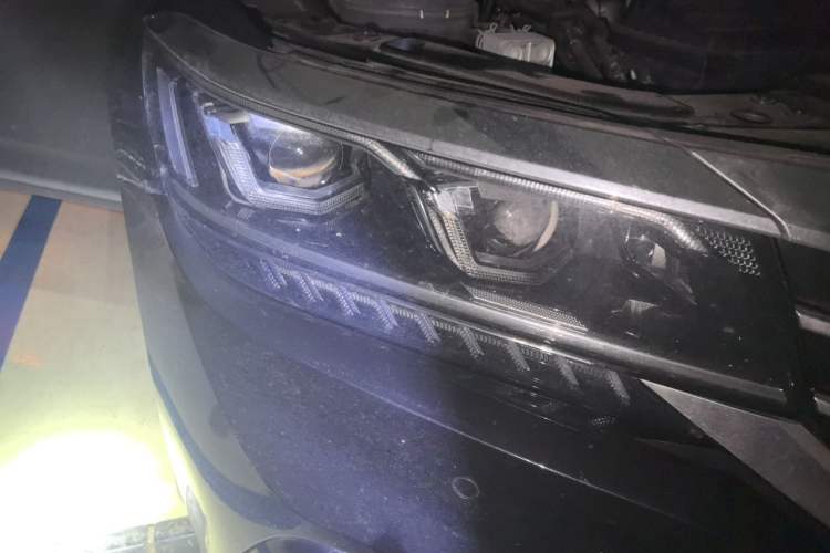 Used Volkswagen Passat New Energy 2020 430 PHEV Hybrid Luxury Edition China VI Standard Right Front Headlight