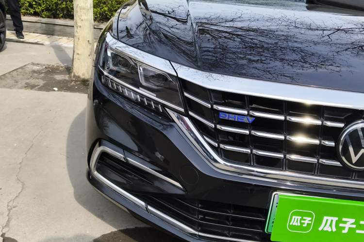 Used Volkswagen Passat New Energy 2020 430 PHEV Hybrid Luxury Edition China VI Standard Right Front Headlight