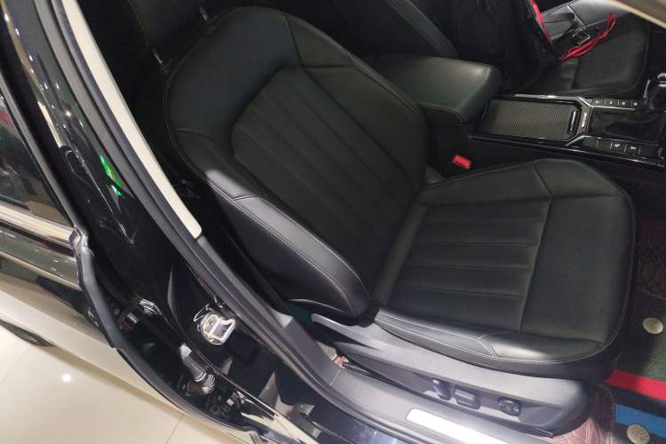 Used Volkswagen Passat New Energy 2020 430 PHEV Hybrid Elite Edition China VI Standard Right Front Seat