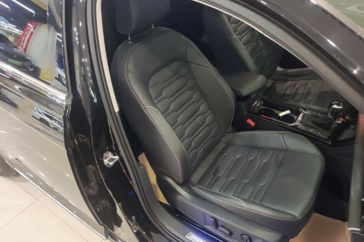 Used Volkswagen Passat New Energy 2020 430 PHEV Hybrid Elite Edition China V Standard Right Front Seat