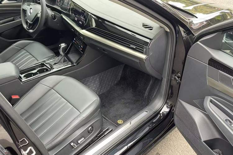 Used Volkswagen Passat New Energy 2020 430 PHEV Hybrid Elite Edition China VI Standard Right Front Seat