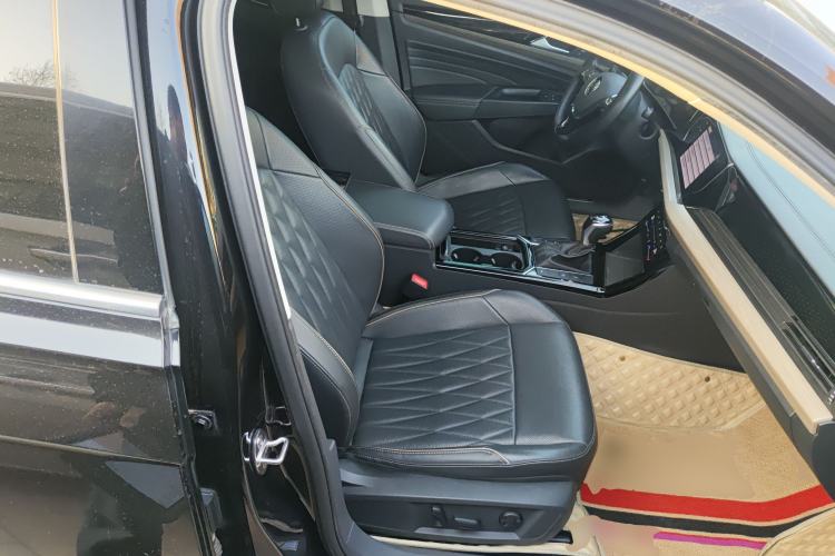 Used Volkswagen Passat New Energy 2020 430 PHEV Hybrid Luxury Edition China VI Standard Right Front Seat