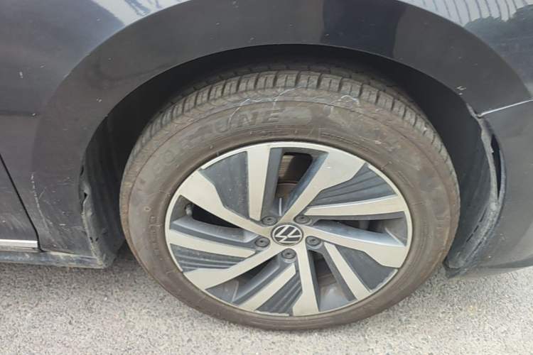 Used Volkswagen Passat New Energy 2020 430 PHEV Hybrid Elite Edition China VI Standard Right Front Wheel Hub