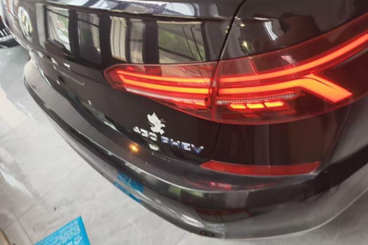 Used Volkswagen Passat New Energy 2020 430 PHEV Hybrid Elite Edition China VI Standard Right Rear Taillight
