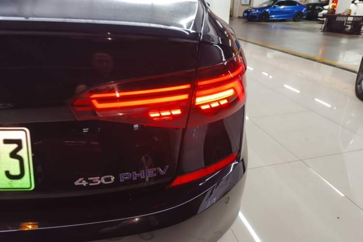 Used Volkswagen Passat New Energy 2020 430 PHEV Hybrid Elite Edition China VI Standard Right Rear Taillight