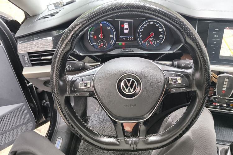 Used Volkswagen Passat New Energy 2020 430 PHEV Hybrid Elite Edition China VI Standard Steering Wheel