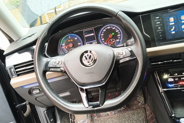 Used Volkswagen Passat New Energy 2020 430 PHEV Hybrid Luxury Edition China VI Standard Steering Wheel