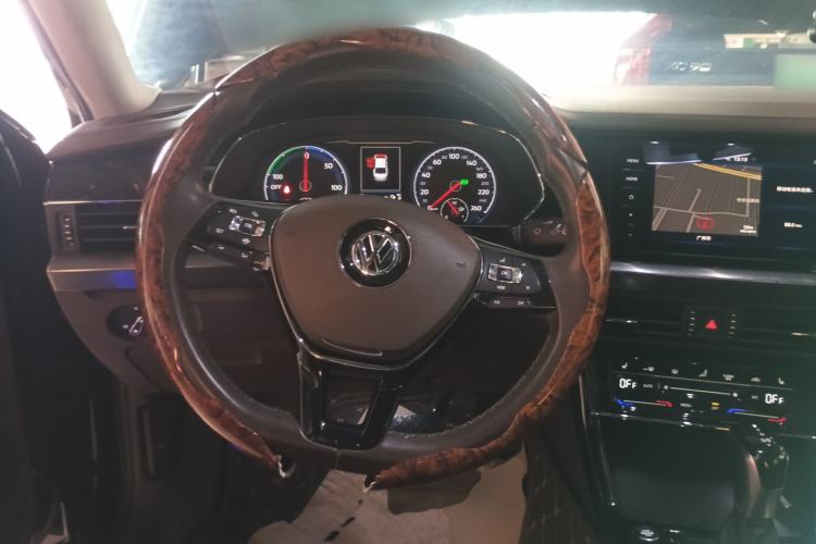 Used Volkswagen Passat New Energy 2020 430 PHEV Hybrid Elite Edition China VI Standard Steering Wheel