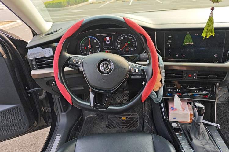 Used Volkswagen Passat New Energy 2020 430 PHEV Hybrid Elite Edition China VI Standard Steering Wheel