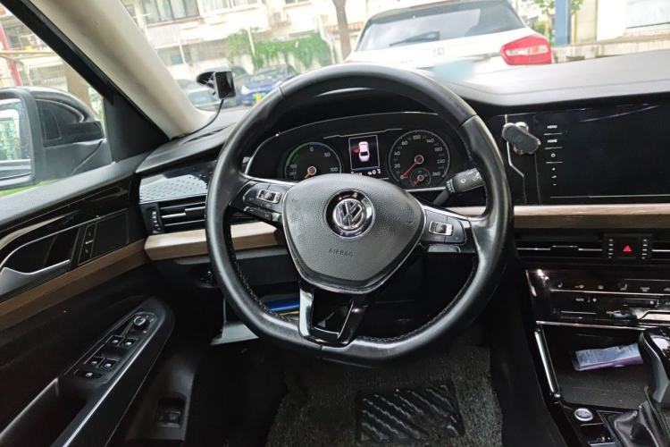 Used Volkswagen Passat New Energy 2020 430 PHEV Hybrid Luxury Edition China VI Standard Steering Wheel