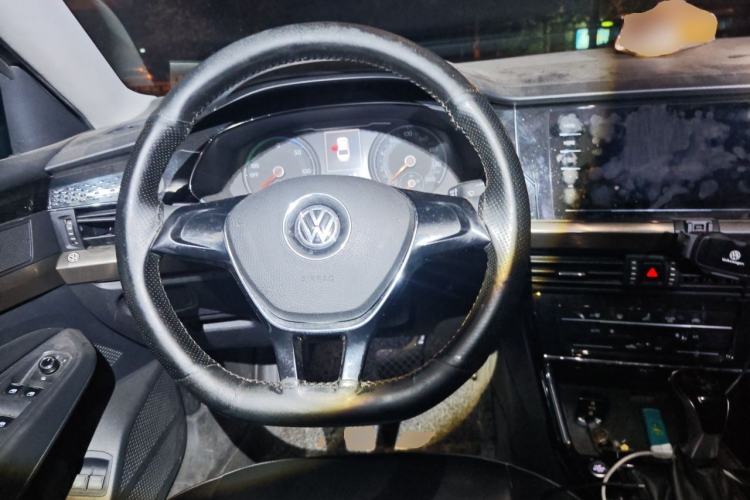 Used Volkswagen Passat New Energy 2020 430 PHEV Hybrid Elite Edition China VI Standard Steering Wheel