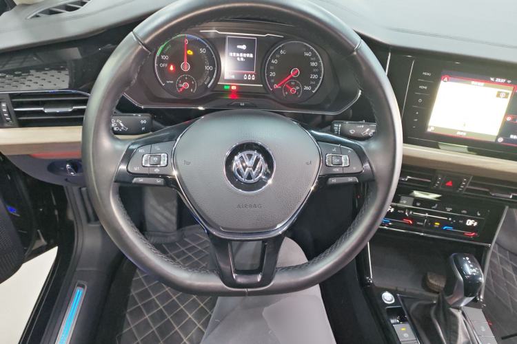 Used Volkswagen Passat New Energy 2020 430 PHEV Hybrid Luxury Edition China VI Standard Steering Wheel