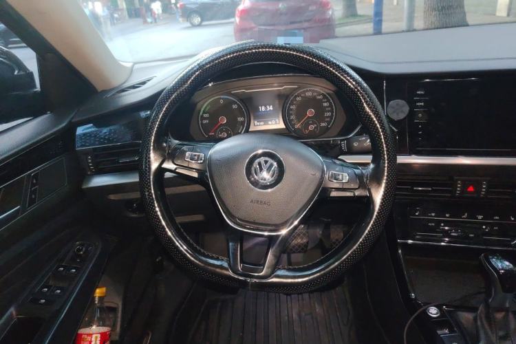 Used Volkswagen Passat New Energy 2020 430 PHEV Hybrid Elite Edition China VI Standard Steering Wheel