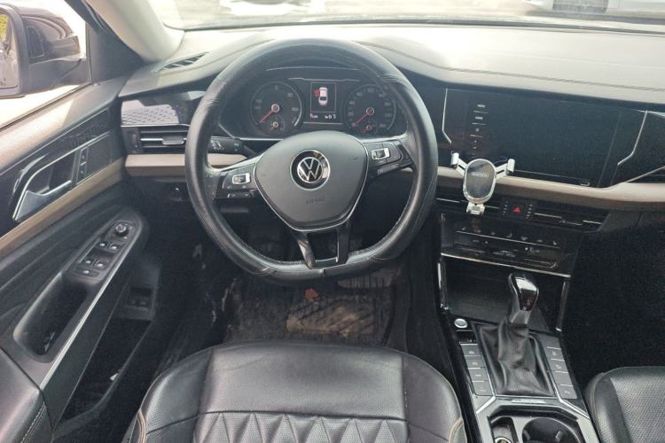 Used Volkswagen Passat New Energy 2020 430 PHEV Hybrid Luxury Edition China VI Standard Steering Wheel