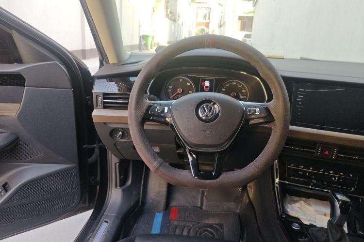Used Volkswagen Passat New Energy 2020 430 PHEV Hybrid Luxury Edition China VI Standard Steering Wheel
