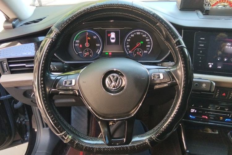 Used Volkswagen Passat New Energy 2020 430 PHEV Hybrid Luxury Edition China VI Standard Steering Wheel
