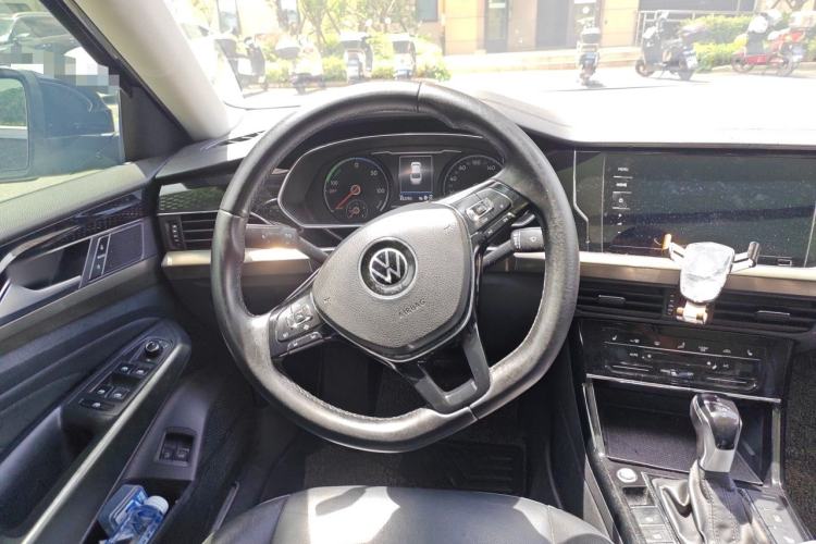 Used Volkswagen Passat New Energy 2020 430 PHEV Hybrid Elite Edition China VI Standard Steering Wheel