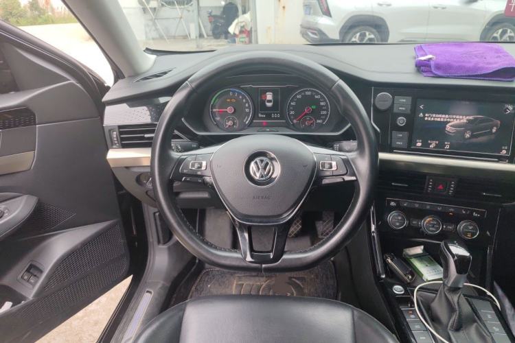 Used Volkswagen Passat New Energy 2020 430 PHEV Hybrid Elite Edition China V Standard Steering Wheel
