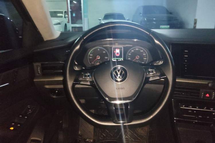 Used Volkswagen Passat New Energy 2020 430 PHEV Hybrid Elite Edition China VI Standard Steering Wheel
