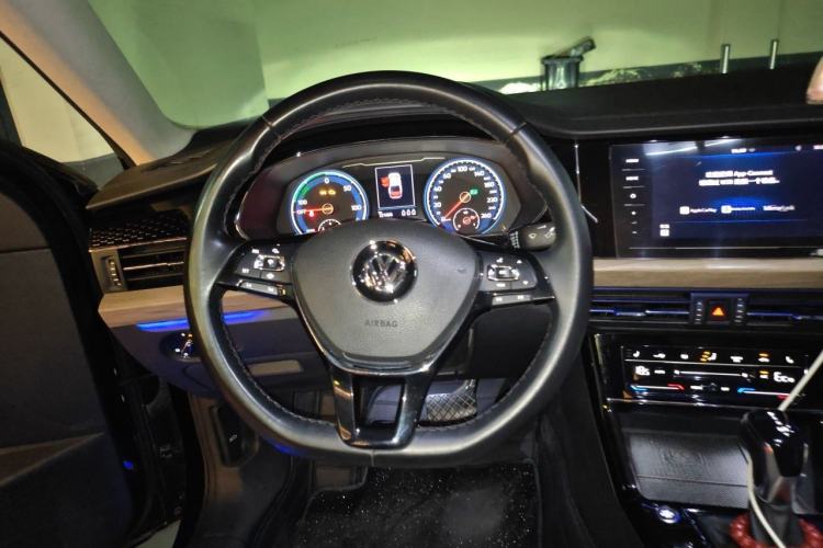 Used Volkswagen Passat New Energy 2020 430 PHEV Hybrid Luxury Edition China VI Standard Steering Wheel