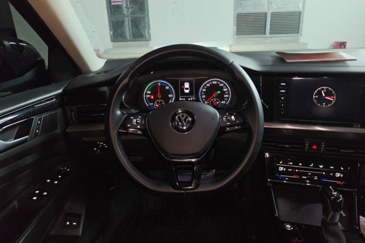 Used Volkswagen Passat New Energy 2020 430 PHEV Hybrid Elite Edition China VI Standard Steering Wheel