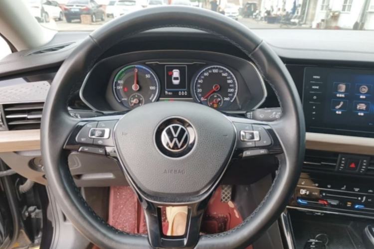 Used Volkswagen Passat New Energy 2020 430 PHEV Hybrid Luxury Version China V Standard Steering Wheel