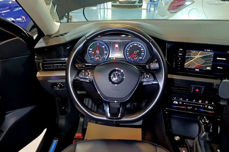 Used Volkswagen Passat New Energy 2020 430 PHEV Hybrid Elite Edition China VI Standard Steering Wheel