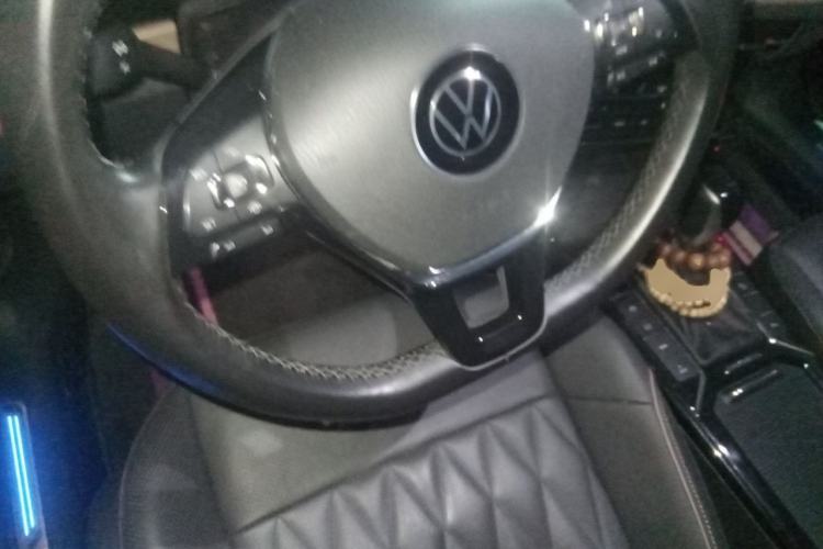 Used Volkswagen Passat New Energy 2020 430 PHEV Hybrid Luxury Edition China VI Standard Steering Wheel