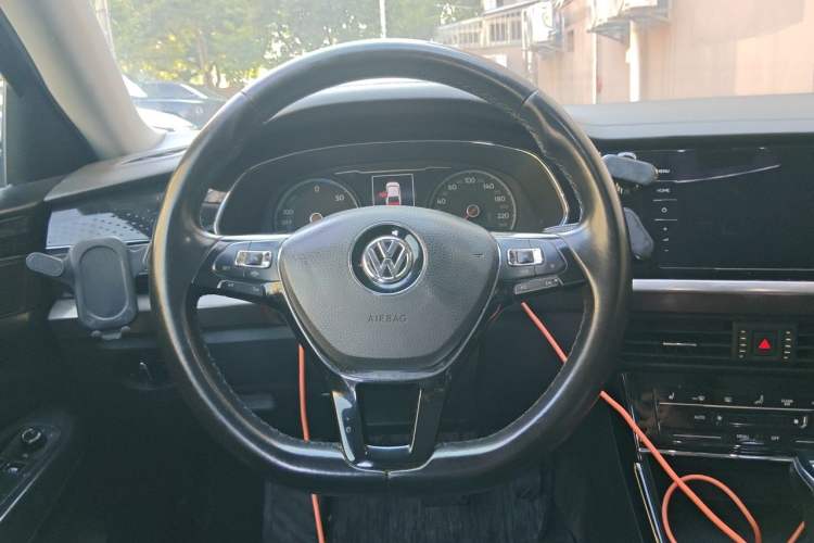 Used Volkswagen Passat New Energy 2020 430 PHEV Hybrid Elite Edition China VI Standard Steering Wheel