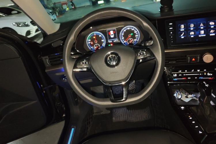 Used Volkswagen Passat New Energy 2020 430 PHEV Hybrid Elite Edition China VI Standard Steering Wheel
