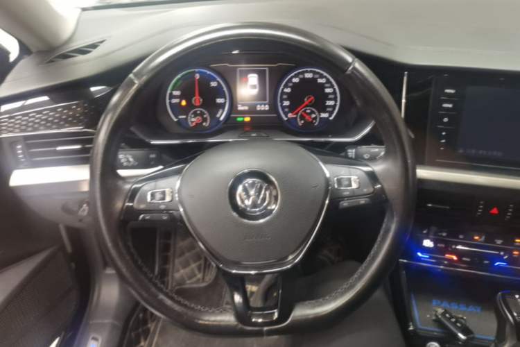 Used Volkswagen Passat New Energy 2020 430 PHEV Hybrid Elite Edition China VI Standard Steering Wheel