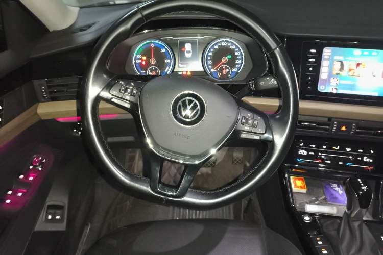 Used Volkswagen Passat New Energy 2020 430 PHEV Hybrid Luxury Edition China VI Standard Steering Wheel