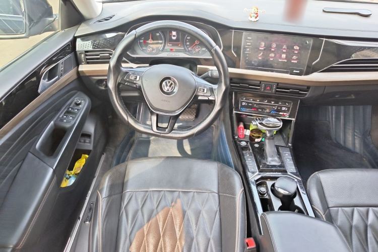 Used Volkswagen Passat New Energy 2020 430 PHEV Hybrid Luxury Edition China VI Standard Steering Wheel