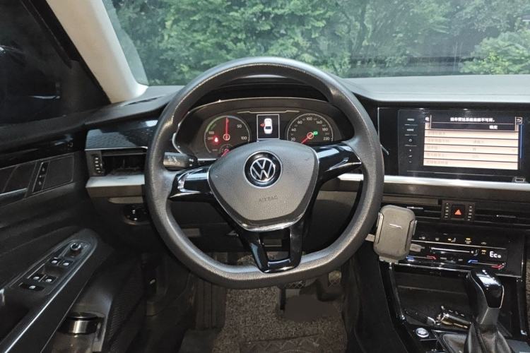 Used Volkswagen Passat New Energy 2020 430 PHEV Hybrid Elite Edition China VI Standard Steering Wheel