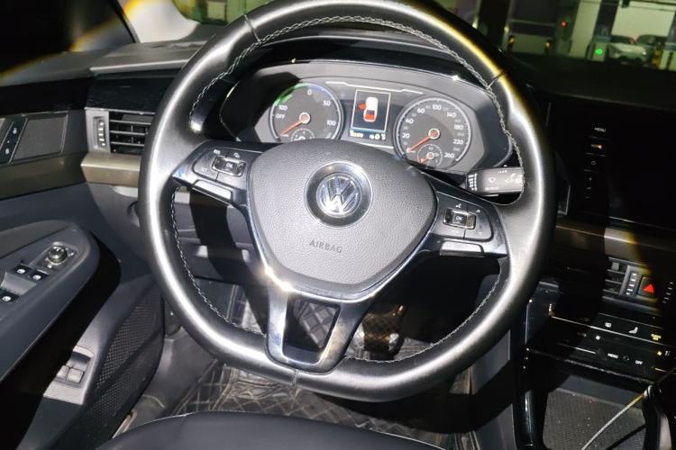 Used Volkswagen Passat New Energy 2020 430 PHEV Hybrid Elite Edition China VI Standard Steering Wheel