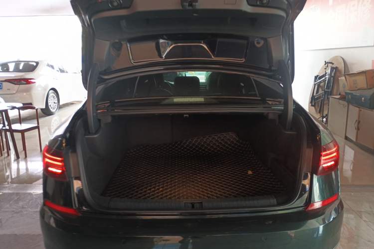 Used Volkswagen Passat New Energy 2020 430 PHEV Hybrid Elite Edition China VI Standard Trunk