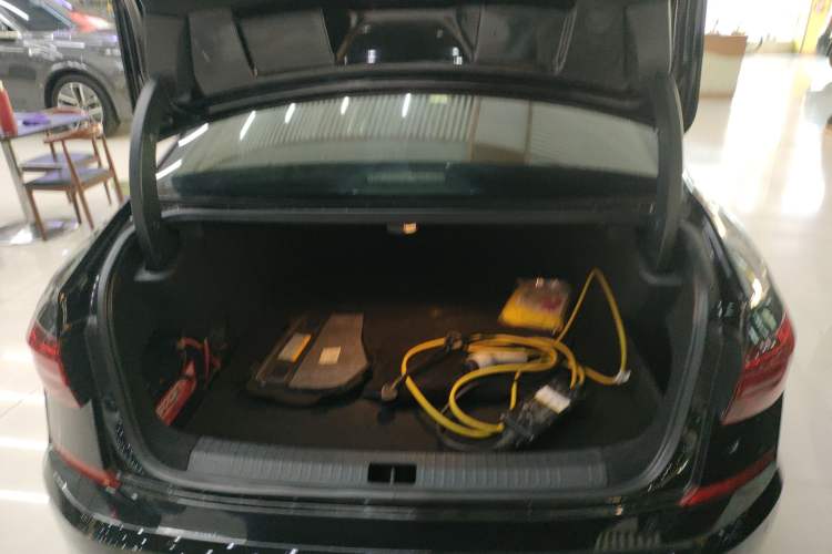 Used Volkswagen Passat New Energy 2020 430 PHEV Hybrid Luxury Edition China VI Standard Trunk
