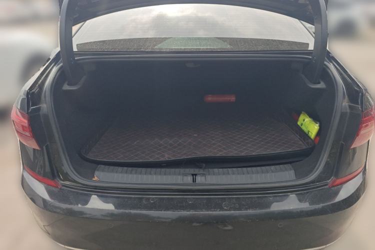 Used Volkswagen Passat New Energy 2020 430 PHEV Hybrid Luxury Edition China VI Standard Trunk