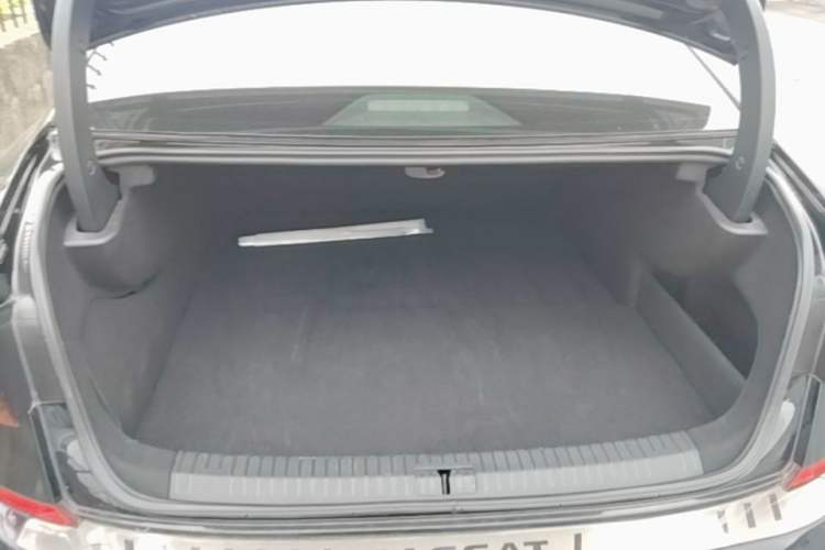 Used Volkswagen Passat New Energy 2020 430 PHEV Hybrid Elite Edition China VI Standard Trunk