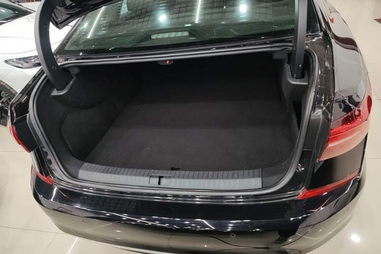 Used Volkswagen Passat New Energy 2020 430 PHEV Hybrid Elite Edition China VI Standard Trunk