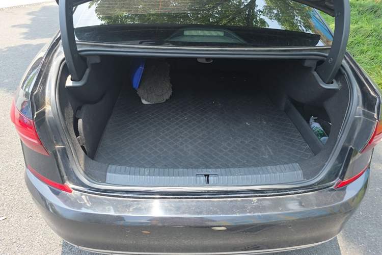 Used Volkswagen Passat New Energy 2020 430 PHEV Hybrid Elite Edition China VI Standard Trunk