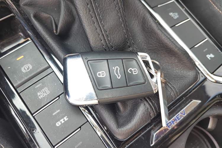 Used Volkswagen Passat New Energy 2020 430 PHEV Hybrid Luxury Edition China VI Standard Vehicle Key