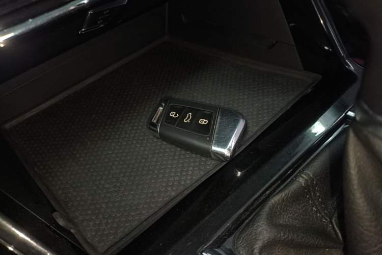 Used Volkswagen Passat New Energy 2020 430 PHEV Hybrid Elite Edition China VI Standard Vehicle Key