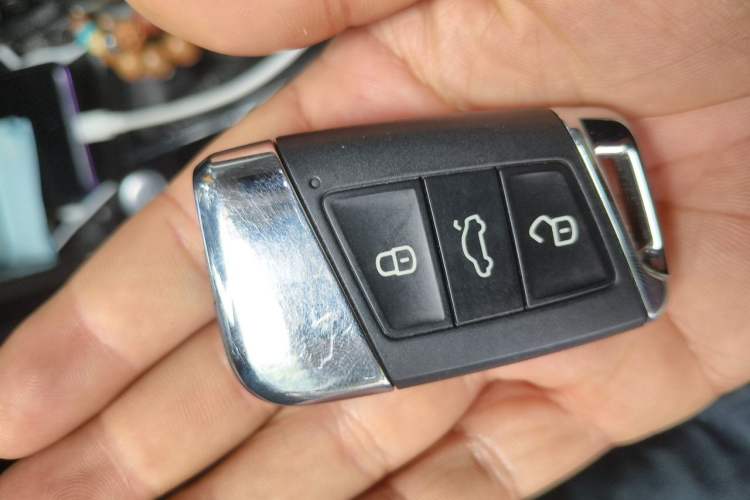 Used Volkswagen Passat New Energy 2020 430 PHEV Hybrid Elite Edition China VI Standard Vehicle Key