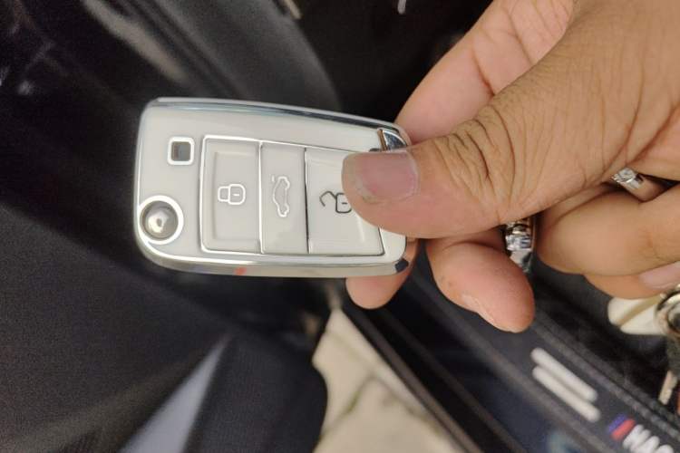 Used Volkswagen Passat New Energy 2020 430 PHEV Hybrid Elite Edition China VI Standard Vehicle Key