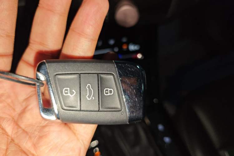 Used Volkswagen Passat New Energy 2020 430 PHEV Hybrid Elite Edition China VI Standard Vehicle Key